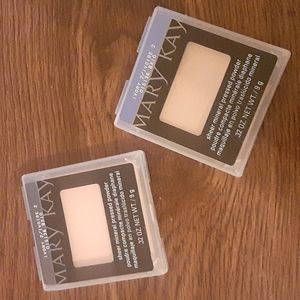 2 MARY KAY SHEER MINERAL PRESSED POWDER - IVORY 2